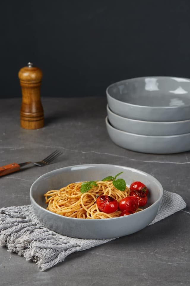 Detalle de famiware Mars 8.5" Pasta Bowl Set — Cinnamon Brown 🍽