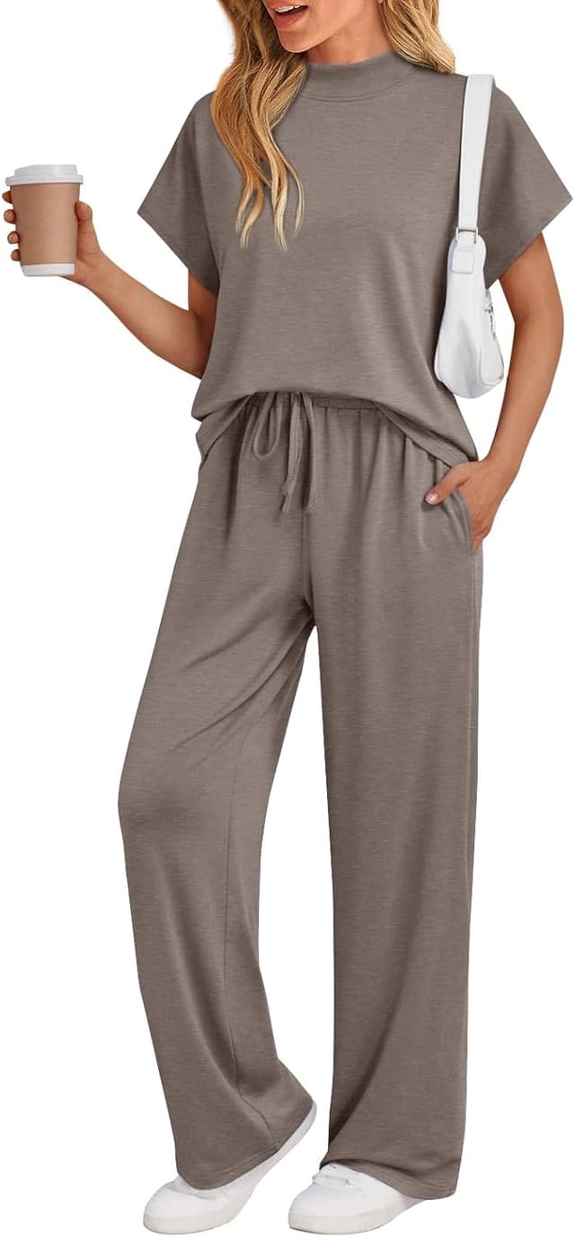 Detalle de AUTOMET Women’s 2-Piece Matching Lounge Set (Mock Neck Sweatsuit) — Summer Short-Sleeve Travel Outfit