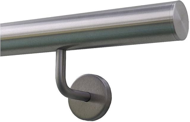 Detalle de Edelstahl-Handlauf TIBU Ø 42,4 mm, 380 cm – mit gerader Endkappe und 4 gewinkelten Haltern