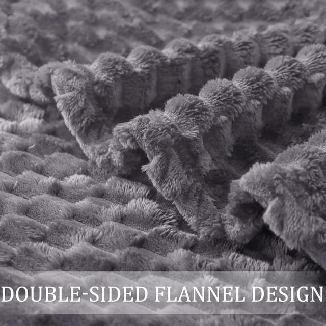 Detalle de Plaid/polaire flanelle gris foncé 230 x 270 cm – couverture douce et moelleuse pour canapé et lit léger