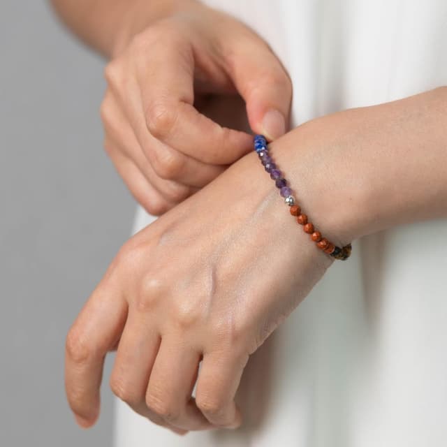 Detalle 1 de BERGERLIN 7 Chakra Armband aus Naturstein