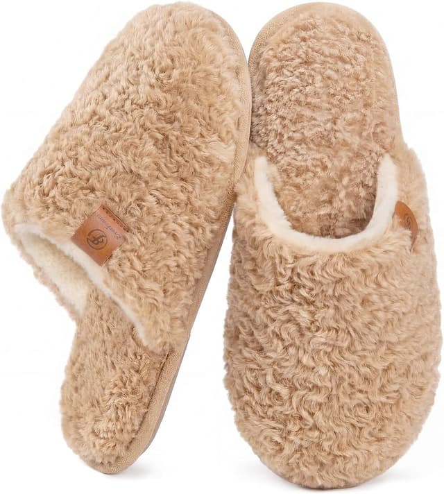 Detalle de EverFoams Cosy Alpine shearling slippers memory foam