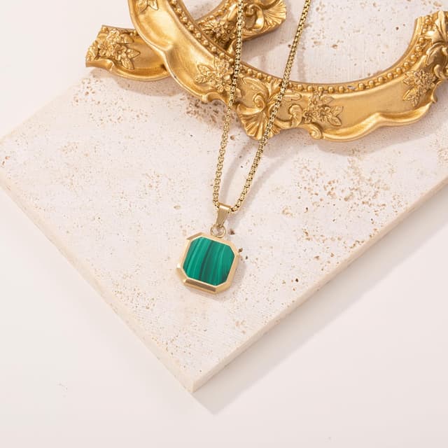 Detalle de TUNGSTORY Edelstahl vergoldete Halskette mit schwarzem Onyx – 45 + 6 cm mit Anhängern, minimalistisch modern