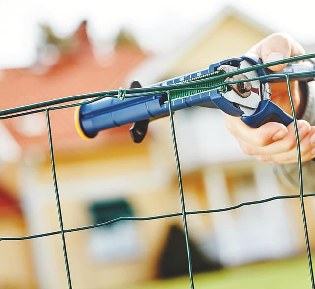 Detalle 2 de Agrafes Rapid VR22 pour grillage, acier galvanisé plastifié vert (compatibles 5 à 11 mm) – 1000 pièces