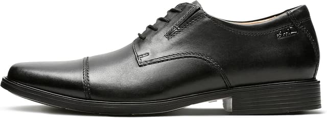 Detalle de Clarks Tilden Cap Oxford Shoe comfort