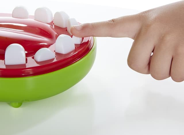 Detalle de Hasbro Kroko Doc: Geschicklichkeitsspiel für Vorschulkinder ab 4 Jahren