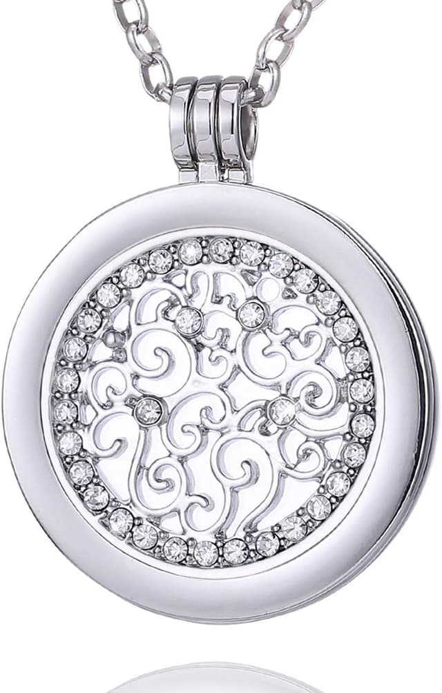 Detalle de Collana da donna Morella in acciaio inox con moneta amuleto e ciondolo rotondo (33 mm) con sacchetto di velluto