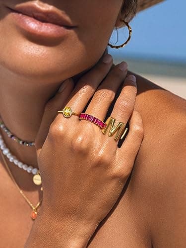 Detalle 2 de SINGULARU Letter Signet anillo talla única 💍