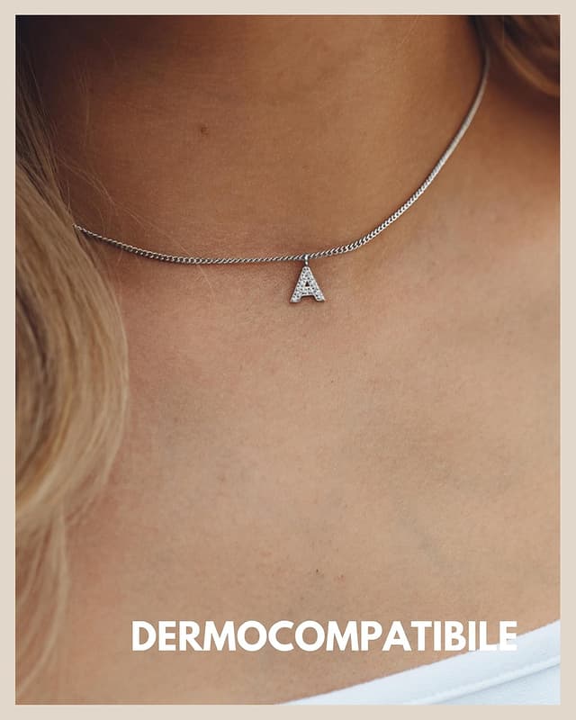 Detalle de GD GOOD.designs EST. 2015 collana con lettere in argento da donna con ciondolo iniziale regolabile