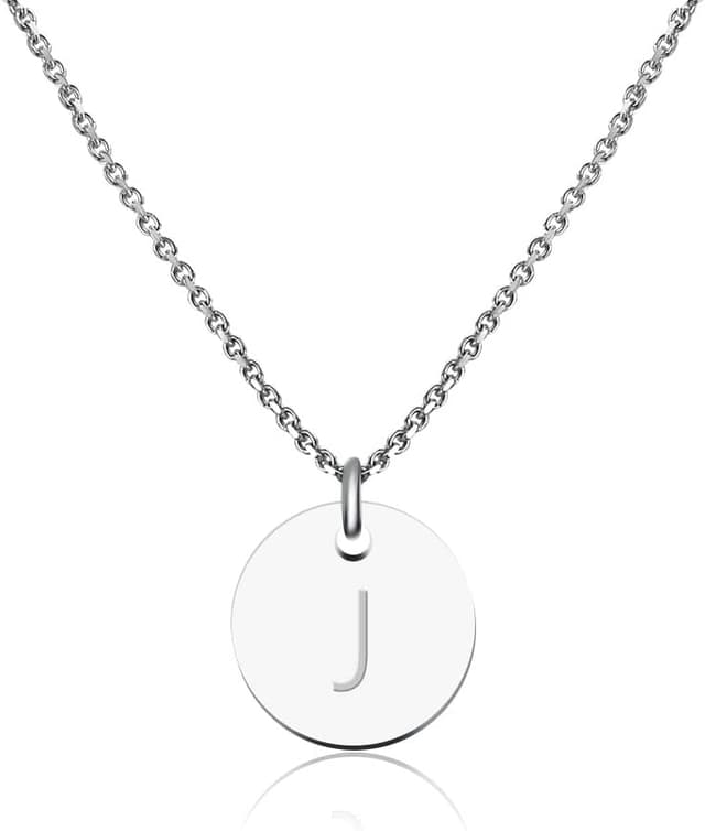 Detalle de Good.Designs Collier à pendentif avec lettre gravée pour femme, argenté