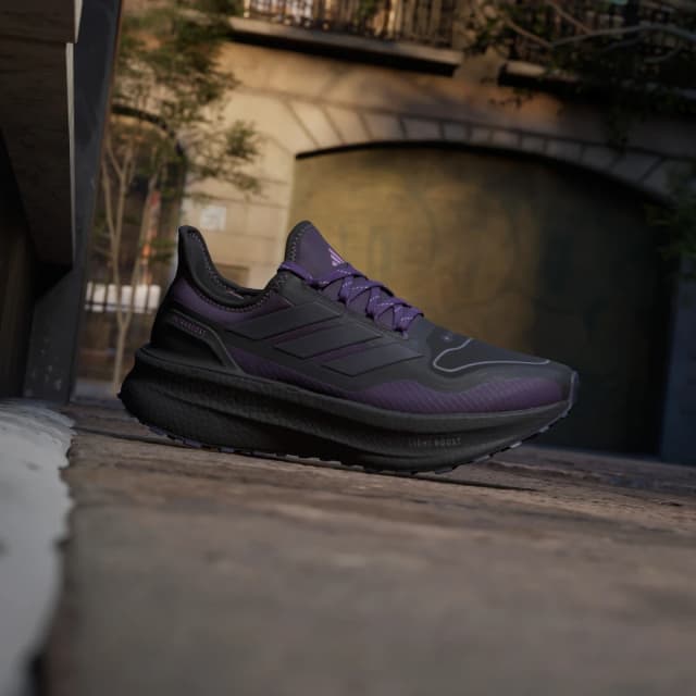 Detalle 2 de Adidas ULTRABOOST 5 GTX violeta