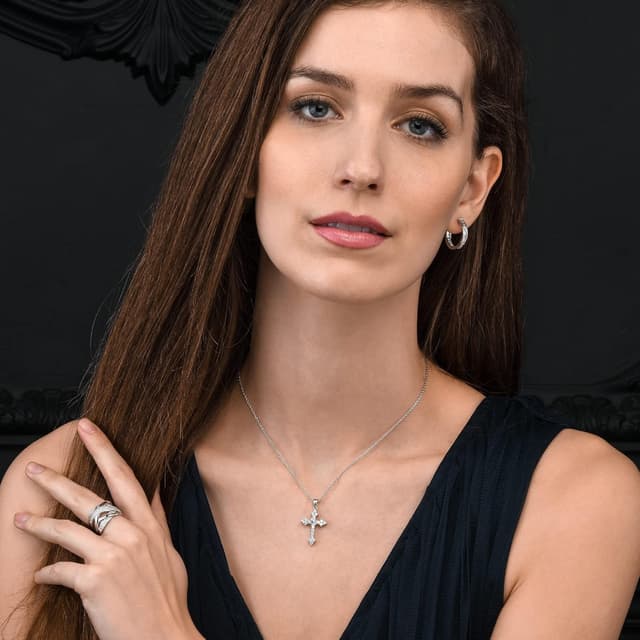 Detalle de Diamond Treats Anello da Donna in Argento 925 con Zirconi – fascia intrecciata, misura 20 (60 EU)