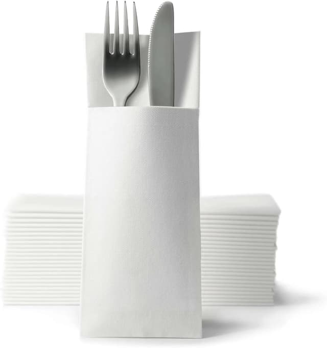 Detalle 2 de Airlaid Besteckservietten von Gastroservietten.de – Bestecktaschen mit Serviette, 32 × 40 cm, schwarz (50 Stück)