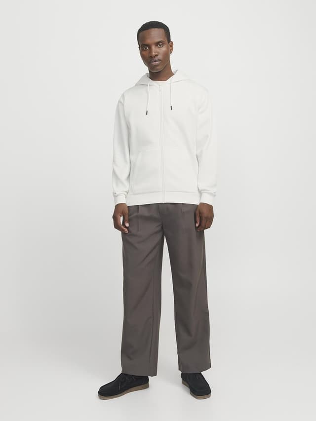 Detalle de Jack & Jones Zip Hoodie Plain: felpa con zip in stile casual e vestibilità rilassata