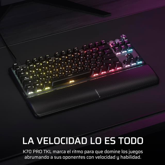Detalle 2 de CORSAIR K70 PRO TKL RGB ⌨️ Teclado Gaming Mecánico