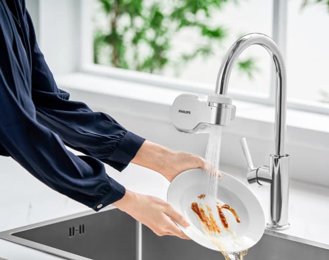 Detalle de Philips Water Solutions Sistema de ultra‑filtración para grifo 💧