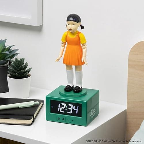 Detalle 2 de Paladone Squid Game réveil 3 piles AA