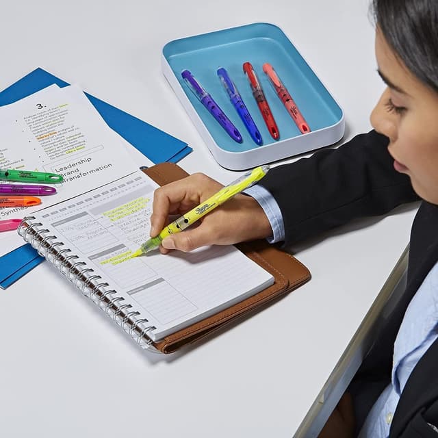 Detalle 2 de Sharpie Liquid Highlighters 10-count chisel tip ๐