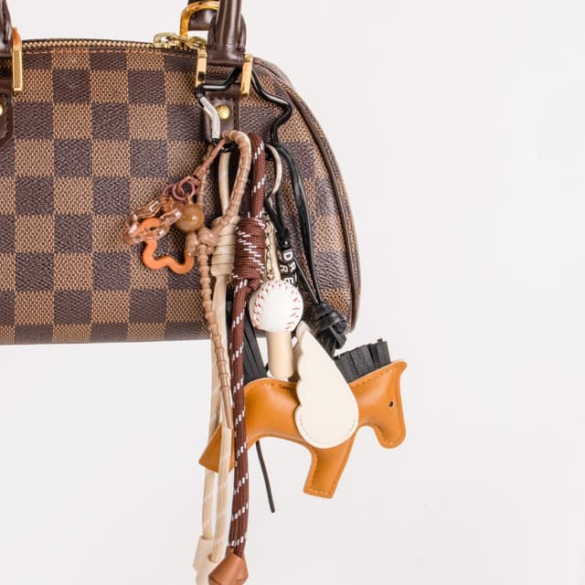 Detalle 1 de Georgie Porgy bag charms keychains set – polyester hanging handbag & backpack accessories