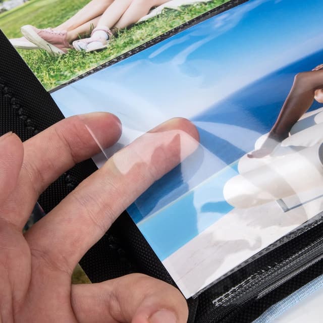 Detalle de AIOR Album photo à pochettes 10x15 cm (200 photos) couverture lin bleu, 50 feuilles