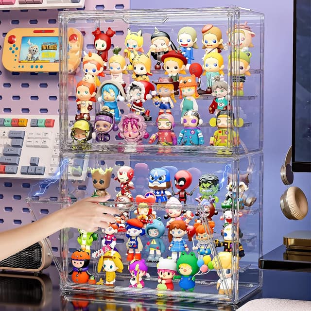 Detalle 2 de MSHOMELY Clear Acrylic Display Case for Collectibles (4-Layer) — Stackable Figurine Display Shelf, 3 Pack
