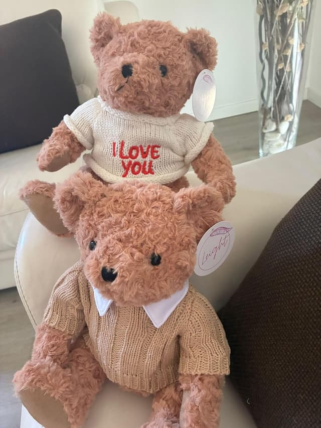 Detalle de LEIGHT Orsacchiotto di peluche bianco “I Love You” con maglione lavorato – 35 cm