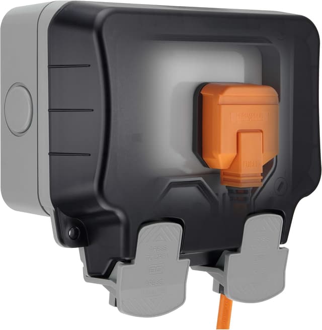 Detalle de WP24-01 double outdoor socket, IP66 13A