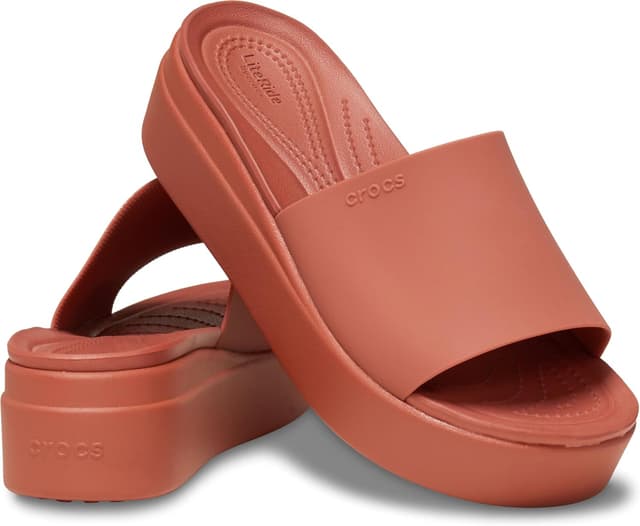 Detalle de Crocs Damen Brooklyn Slide-Sandalen – mit verstellbarer Riemenführung und rutschfester Sohle