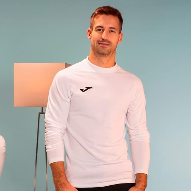 Detalle de Joma Brama Fleece Camiseta térmica Hombre 1 unidad