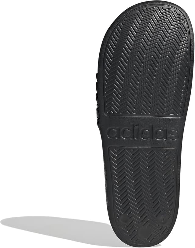 Detalle de adidas ADILETTE SHOWER SLIDES unisex in core black