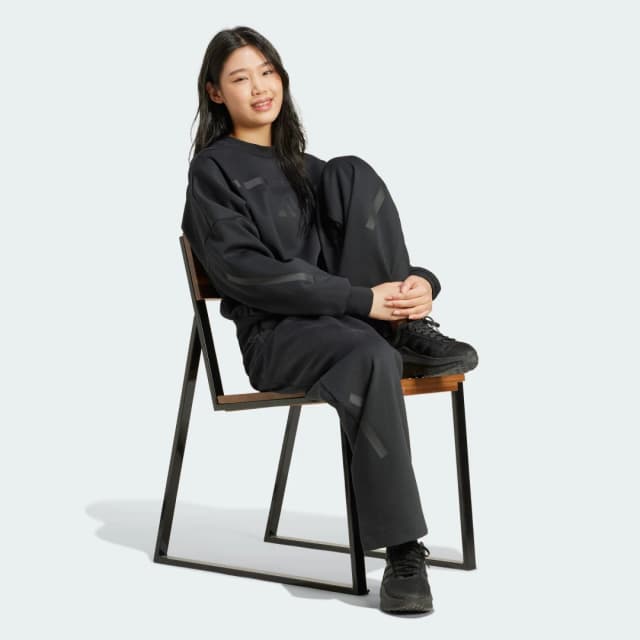 Detalle de Pantalón adidas Z.N.E. Barrel negro de adidas