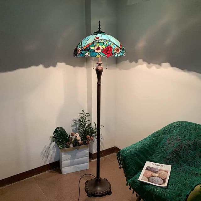 Detalle de Bieye L30740 Rose Flower Tiffany-style stained glass floor lamp with 18-inch shade (65-inch tall, 3 lights)