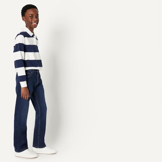 Detalle de Amazon Essentials Boys' Medium Stretch Regular-Fit Bootcut Jean