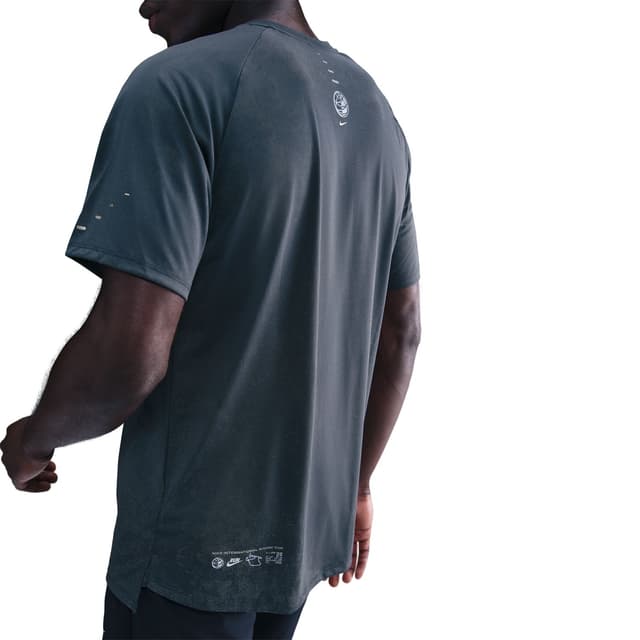 Thumbnail 2 de Nike Stride Camiseta hombre