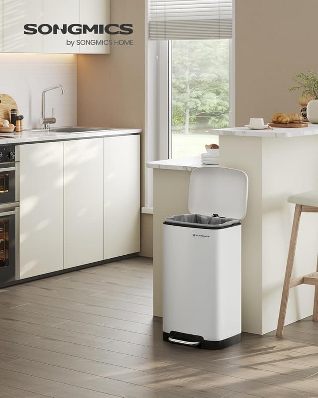 Detalle 2 de SONGMICS Tretmülleimer Küche 30 Liter (LTB01W) aus Stahl mit Softclose und Deckel