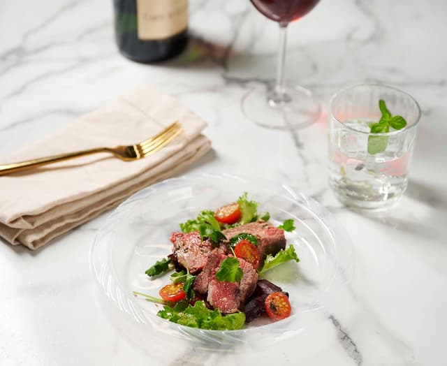 Detalle de Munfix Clear Plastic Plates Set (6-Inch) — 200 Disposable Dessert/Appetizer Plates for Parties & Events