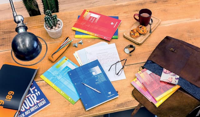 Detalle de Clairefontaine 5756C : étui de copies doubles non perforées A4, 100 pages lignées