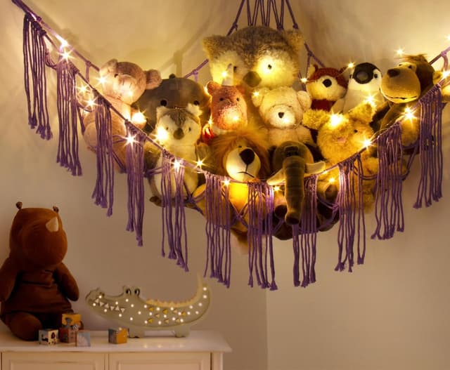 Detalle 2 de RelaxScene Stuffed Animal Hammock Corner with LED Light (Plushie Net Organizer) — Purple Nursery Storage