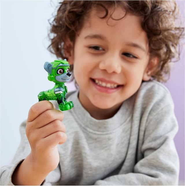 Detalle 2 de Paw Patrol The Mighty Movie Toy Recycling Lorry with Rocky Mighty Pups action figure (lights & sounds)