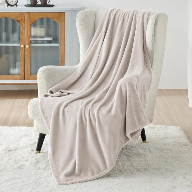 Detalle 2 de Bedsure Fleece Throw Blanket 130x150 cm 🛋