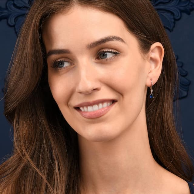 Detalle de Diamond Treats boucles d’oreilles pendantes en argent sterling 925 en goutte avec pierres bleues