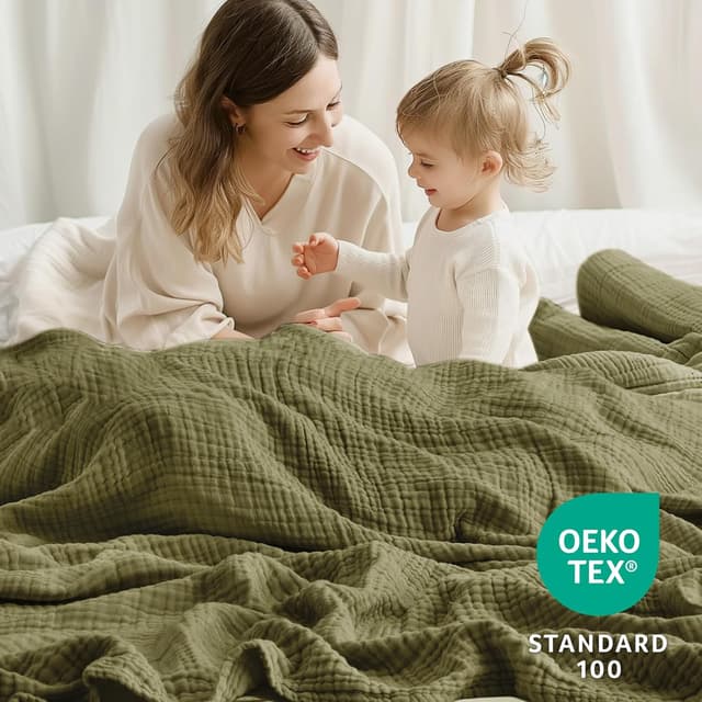 Detalle 2 de Kozyhvn 100% Cotton Muslin Blanket (Twin 66" x 90") in Olive Green