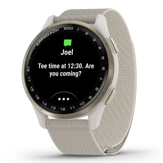 Detalle de Garmin Approach S50: smartwatch de golf con GPS y pantalla AMOLED (reacondicionado “a estrenar”)