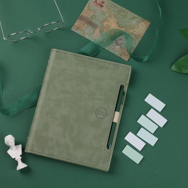 Detalle 2 de Holderzwu Taccuino classico A5 in pelle PU ricaricabile con pagine a righe, 160 pagine e tasca verde