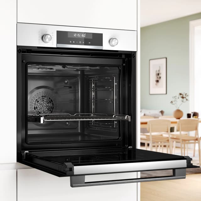 Detalle 2 de Bosch Serie 6 HBG578EW7 horno multifunción pirolítico reacondicionado Grado C