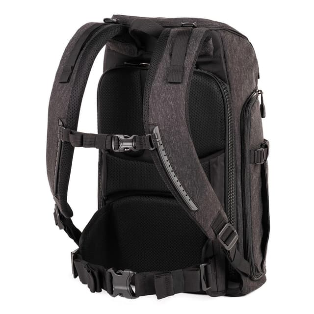 Detalle de ThinkTank Urban Access 13: mochila Think Tank para acceso rápido a tu equipo