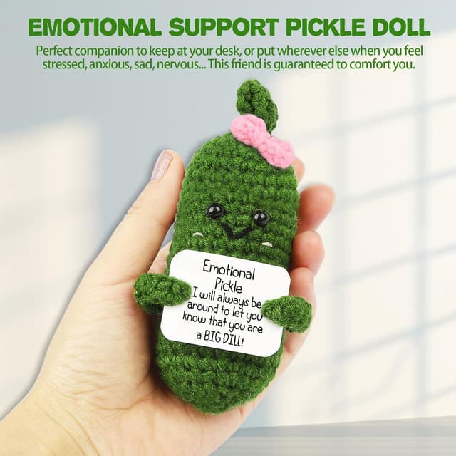 Detalle de Hoedia Emotional Pickle Small Crochet Plush Galentines Valentine’s Day Gift