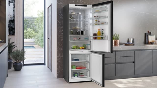 Thumbnail 4 de Siemens KG49N4XAF Kühlgefrierkombination 49"