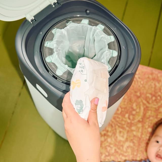 Thumbnail 1 de Tommee Tippee Contenedor para pañales Twist and Click, 12 recambios