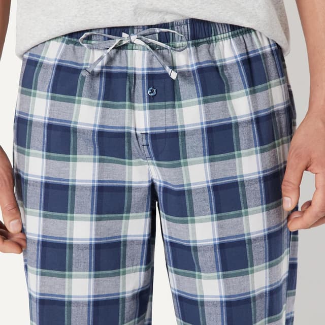 Detalle de Amazon Essentials Herren Pyjama-Set aus Baumwoll-Stretch-Popeline mit T-Shirt aus Baumwoll-Jersey